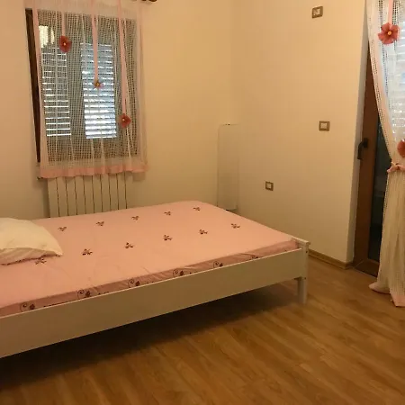 Dea Villa