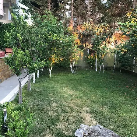 Villa Dea Golem (Tirana)